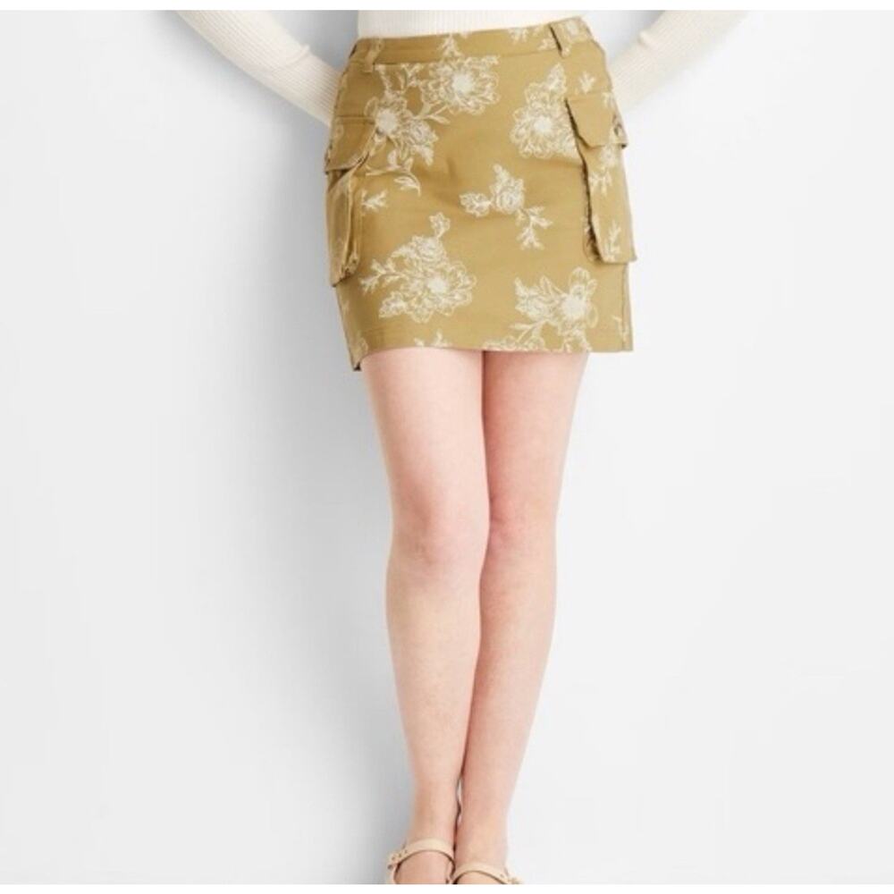NEW Future Collective Women's Cargo Mini Skirt Khaki Floral Size XLarge